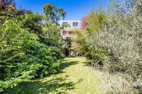 Great Potential in Sought-After Val D’or