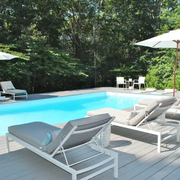 TASTEFULLY FURNISHED CONTEMPORARY HOME