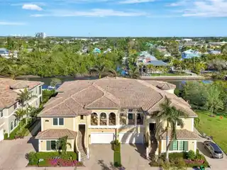 Exceptional First-floor Coach Home at Regatta Landing