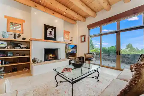 Tesuque Turnkey Lock and Leave Villa