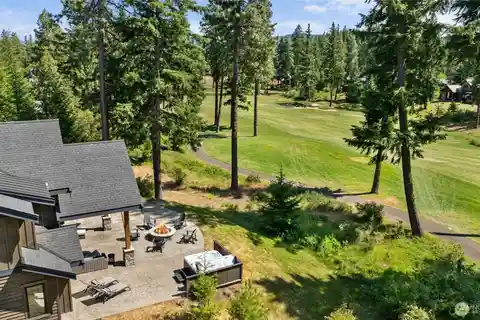 Luxurious Mountain Living on Prospector Golf Course