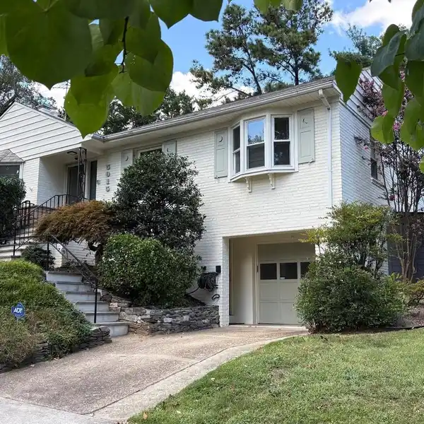 NEWLY RENOVATED MID-CENTURY CLASSIC