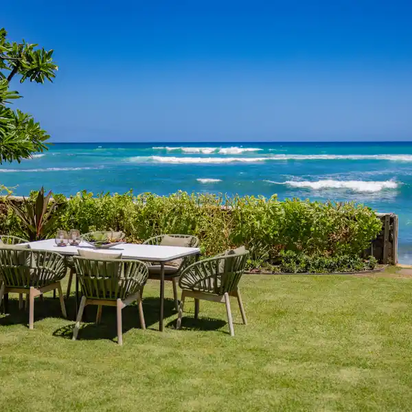 RARE BEACHFRONT ESTATE ON ICONIC DIAMOND HEAD