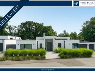 Modern Bauhaus-Style Bungalow for the Highest Demands in a Prime Location