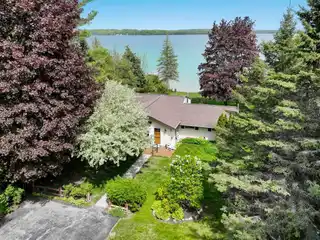 Private Frontage with Endless Blue Water Views