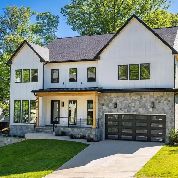 ELEGANT DESIGNER HOME WITH SCREENED PORCH FIREPLACE