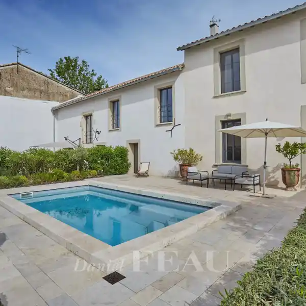 PEACEFUL VILLAGE RETREAT WITH TWO POOLS