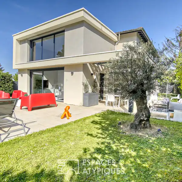 SPACIOUS FAMILY HOME IN QUIET, SCENIC LOCATION