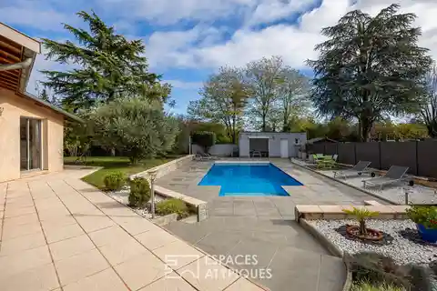 Architect-Designed Villa from the 1990s