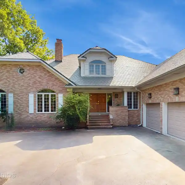 LOVINGLY MAINTAINED EXQUISITE HOME