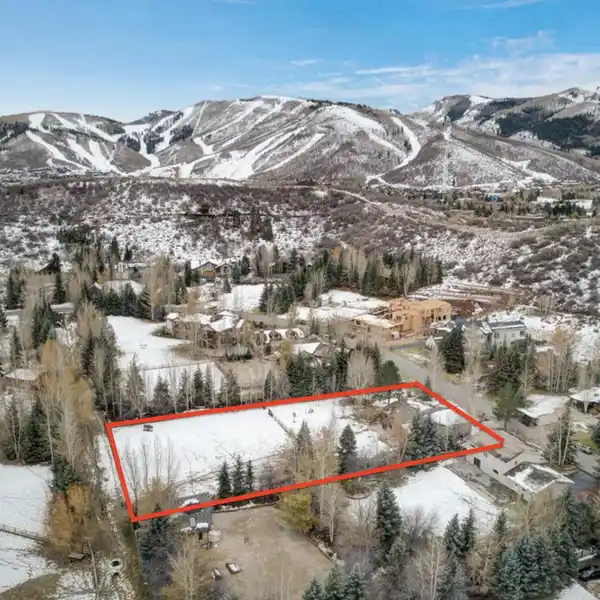 ENDLESS PERSONALIZATION WITH MOUNTAIN VIEWS