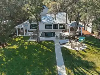 Elegant Bay-front Estate