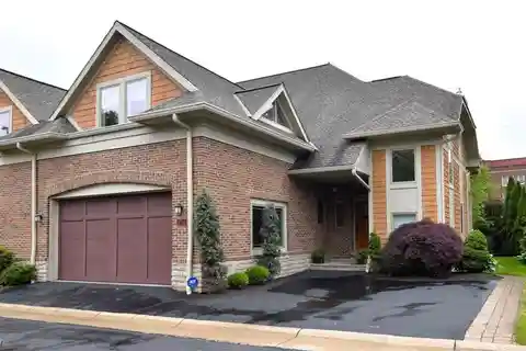 Spacious Arts and Crafts Townhome