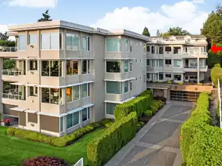Exquisite Penthouse Condo