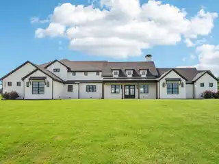 Stunning Modern Farmhouse