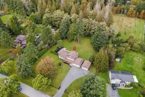 Prestigious Location in Redwood Park