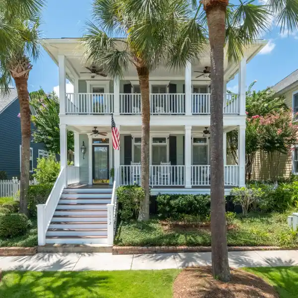 RARE OPPORTUNITY IN BARFIELD PARK