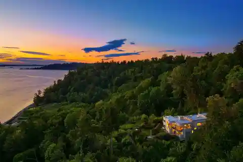 Captivating Views from an Amazing Natural Setting