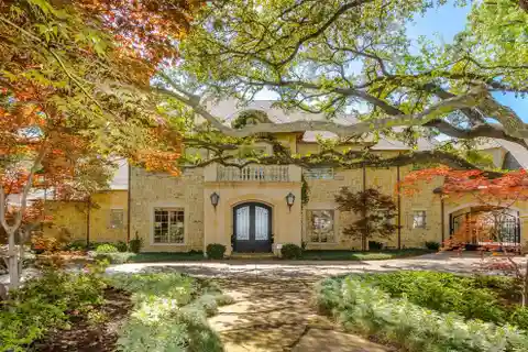 Cornerstone Property in Preston Hollow