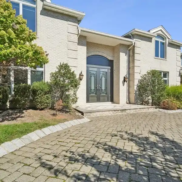 ALL-BRICK CENTER HALL COLONIAL IN THE COVETED NORTH CLIFFS