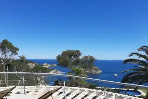 Beautiful Villa Located in Exclusive Residential Area