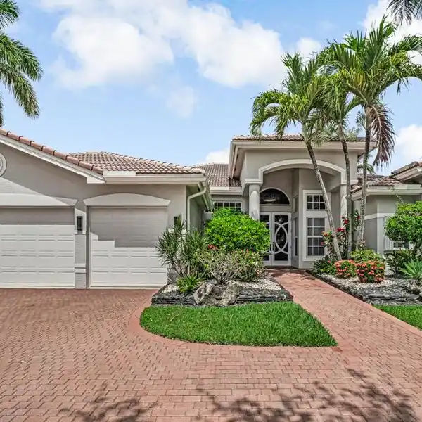 DESIGNER-RENOVATED CONTEMPORARY WITH SALTWATER POOL