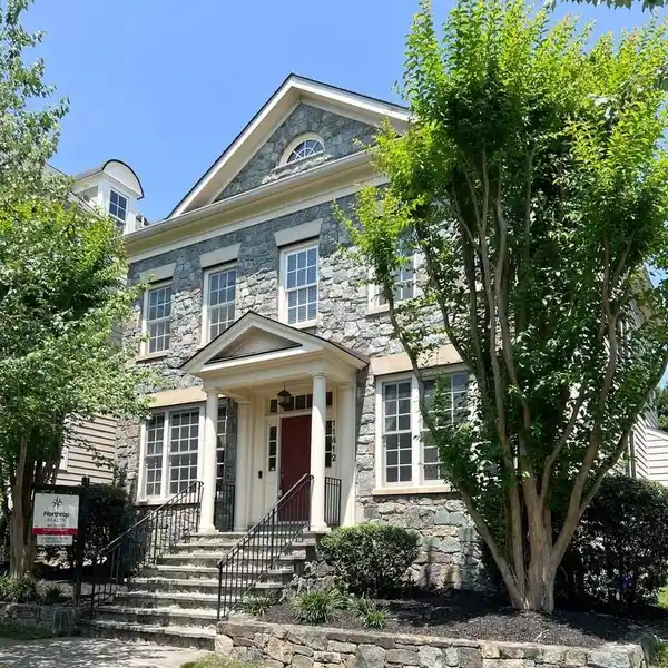 PRESTIGIOUS LIVING IN MAPLE LAWN MIDTOWN