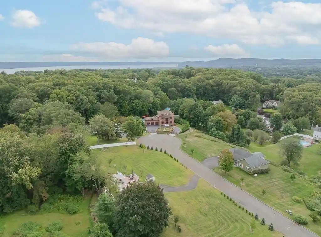 Luxurious Custom Built Mini-estate Colonial