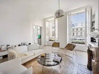 Magnificent Apartment in  Historic Haut Marais