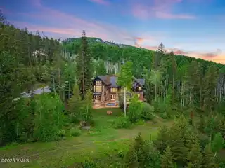 Contemporary Mountain Retreat in Exclusive Bachelor Gulch