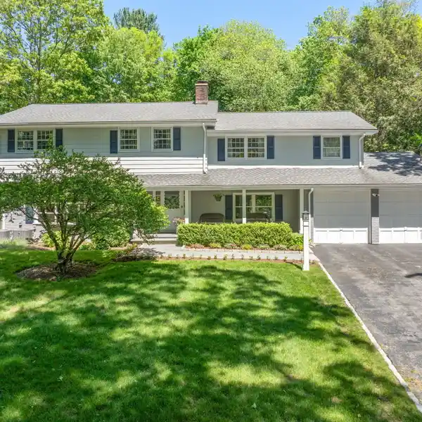 PRISTINE CRANBURY HOME WITH MODERN RENOVATIONS