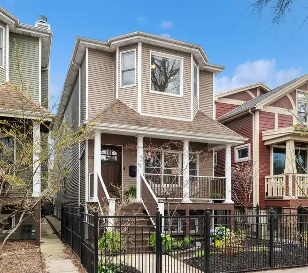 EXCEPTIONAL HOME IN THE HEART OF ANDERSONVILLE
