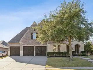 Stunning Prosper Residence with Magnificent Sun-Filled Spaces