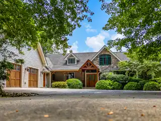 Timeless Mountain Charm on Pristine Eagle Lake