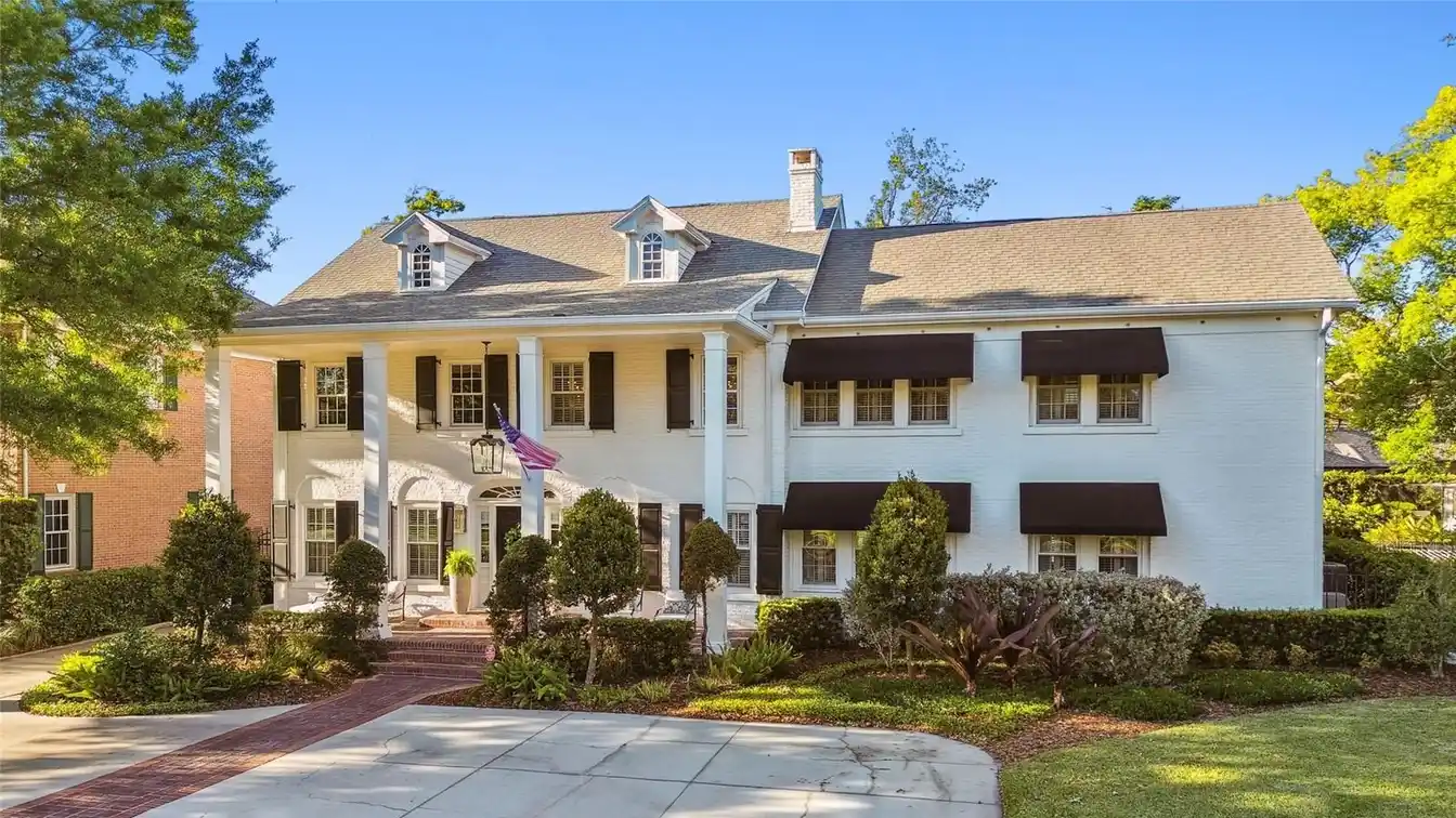 Exquisite Home in Golfview