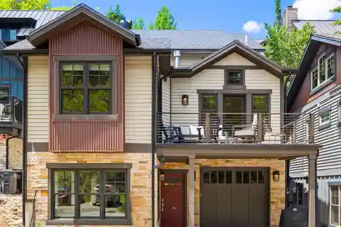 Beautiful Fully Furnished Home in Daly Canyon