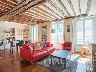 Bright and Peaceful Apartment