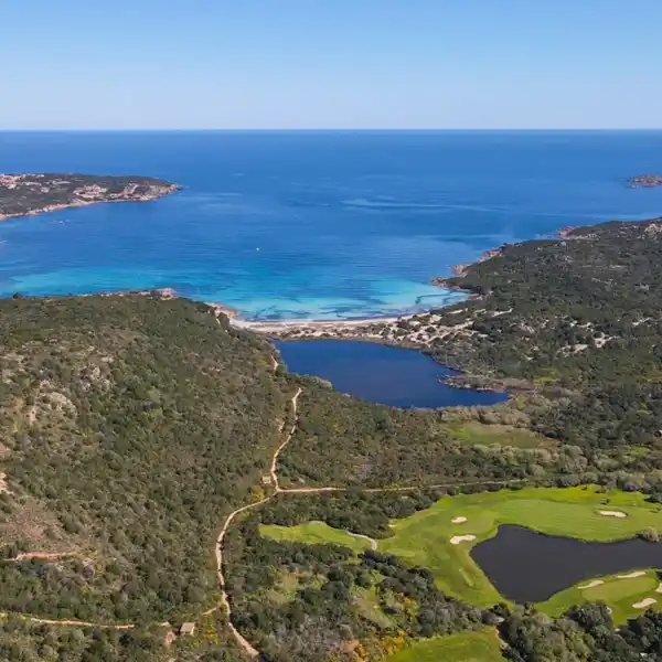 ENCHANTING VILLA WITH SEA VIEW AND POOL IN ARZACHENA