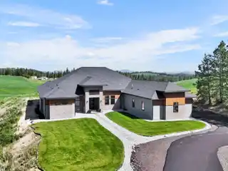 Luxury and Comfort in River Bluff Ranch