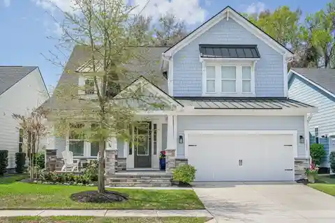 Meticulously Maintained Home in Sought-After Bentley Park