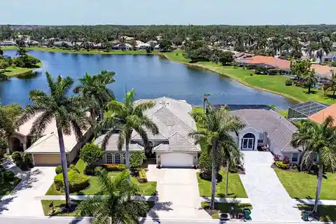 Briarwood Beauty with Pool, Spa & Total Privacy