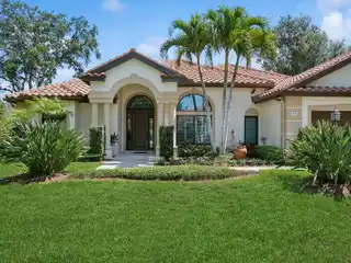 Monterey Gem: Updated Kitchen, Pool, and Tennis