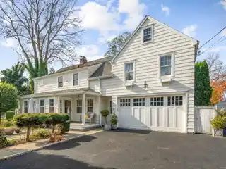 Farmhouse Colonial Charmer