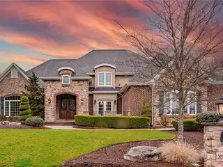 Exceptional Estate in Mallard Landing