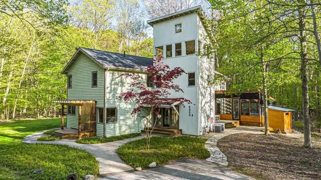 Modern Retreat on Seven-plus Wooded Acres