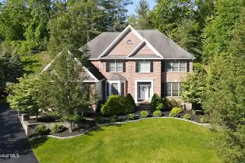 Exquisite Custom Estate in Prestigious Prescott Woods