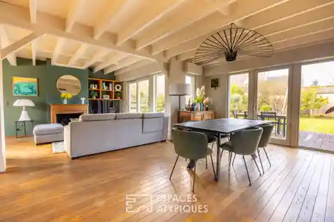 Architect-Designed House with Timeless Refinement
