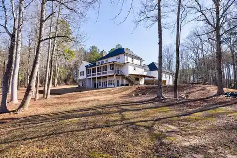Custom-Built Private Lakeside Sanctuary