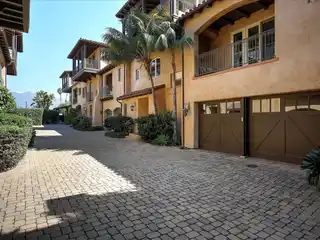 Luxury Living in Gated Anacapa Villas