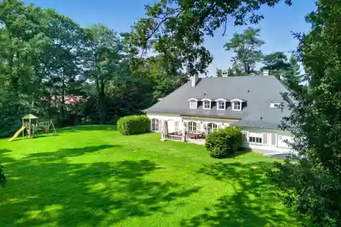 Classic Property in a Beautiful Setting